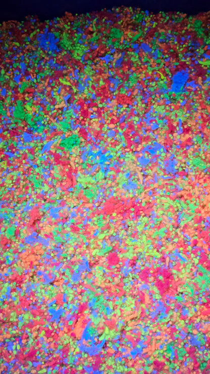 VINTAGE - UV Reactive Rainbow Dyed Wool Nepps GLOW Blend - 1 oz