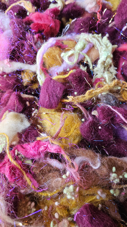 CATHERINE DE'MEDICI - Rare Sheep Breed Recycled Wool Mallow Cotton Bamboo Sparkle Texture Blend - 4 oz