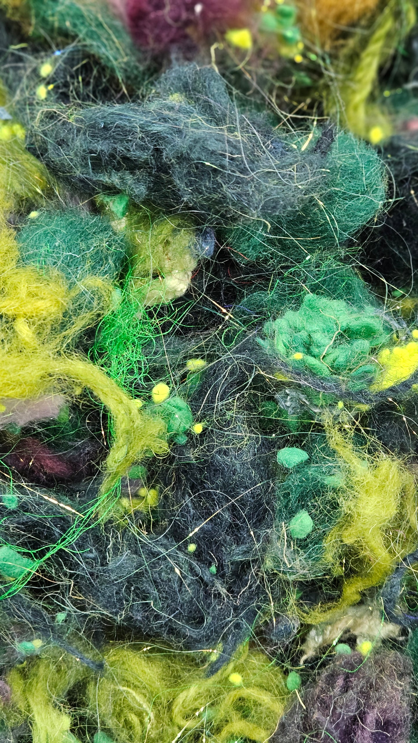 GREEN GABLES - Recycled Wool Drysdale Mallows Cotton Nepps Sparkle Fiber Art Texture Blend - 2 oz