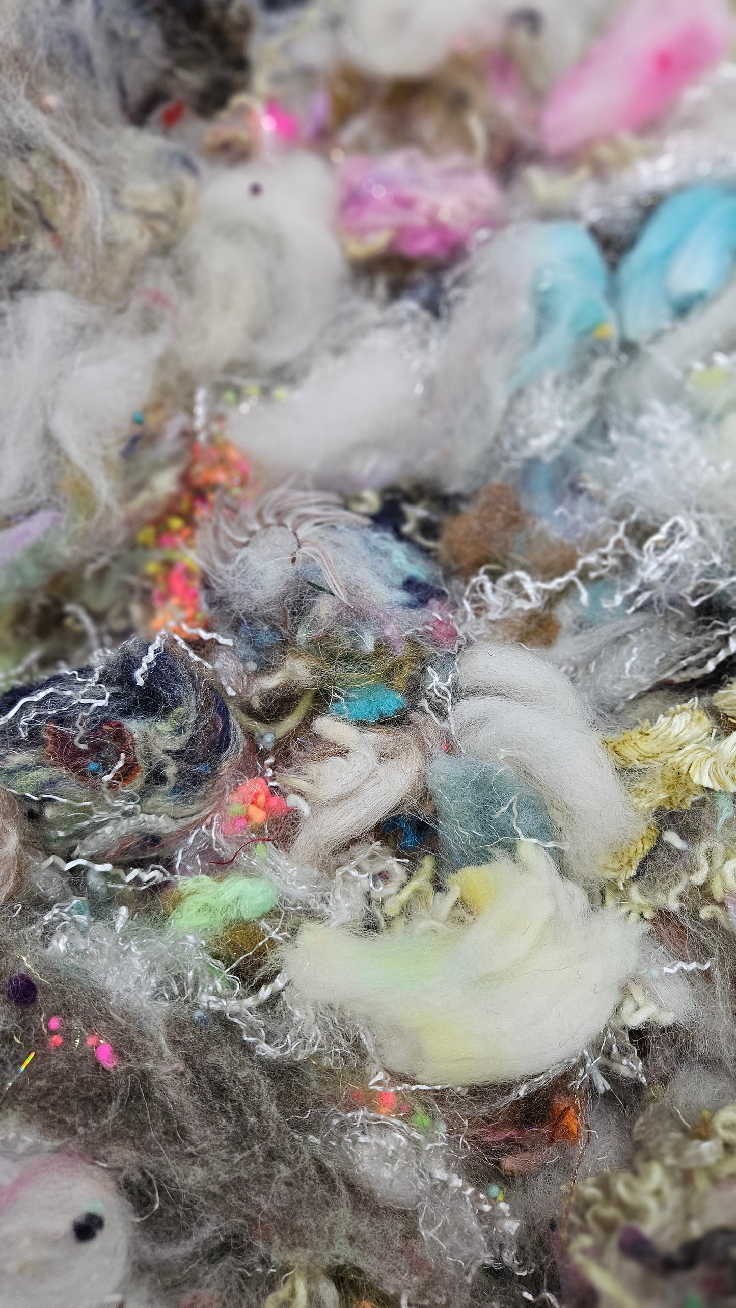 AVONLEA - Merino Eucalyptus CVM Threads Wool Nepps Fiber Art Texture Blend - 2 oz