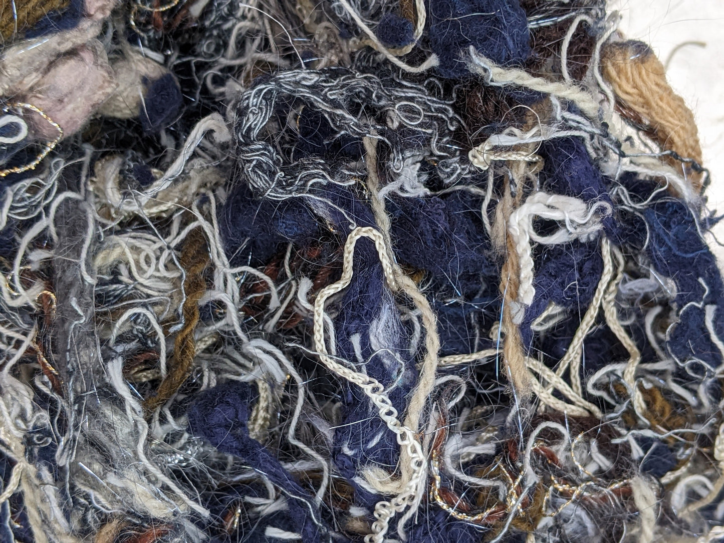 HOKUSAI Luxury Recycled Fiber Thread Texture Blend for Carding 3 oz